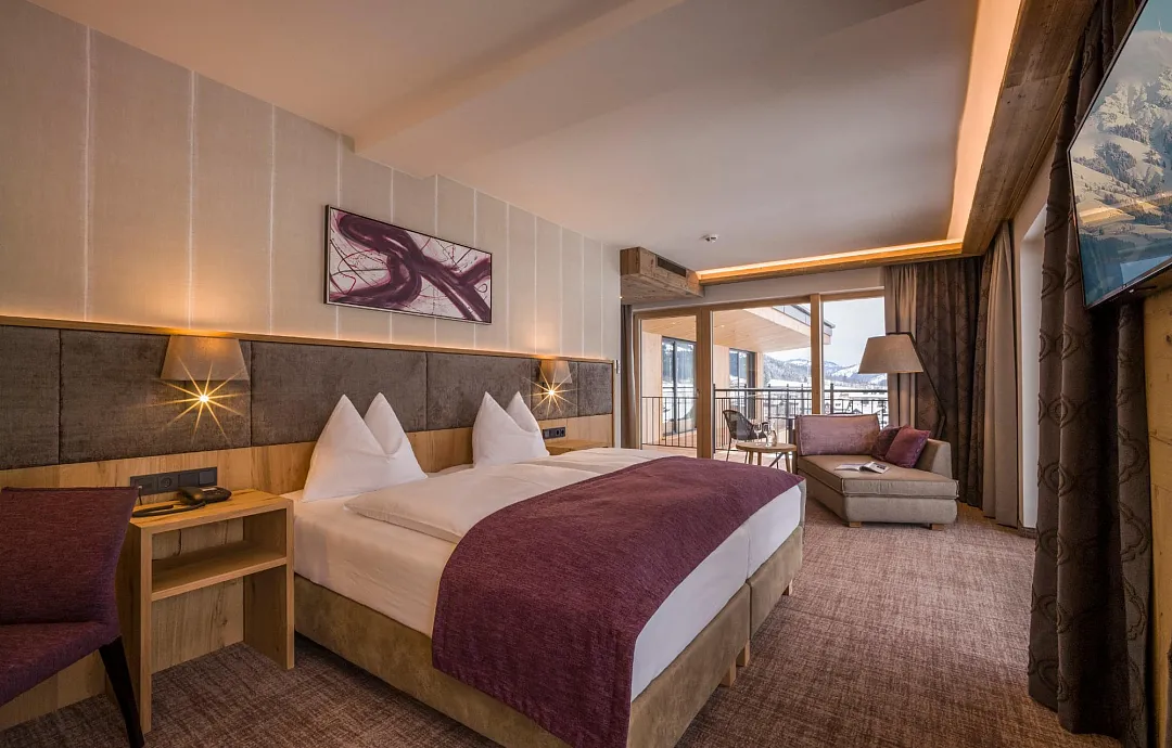 hotel_zentral_kirchberg_suite_503_maierl_1.jpg