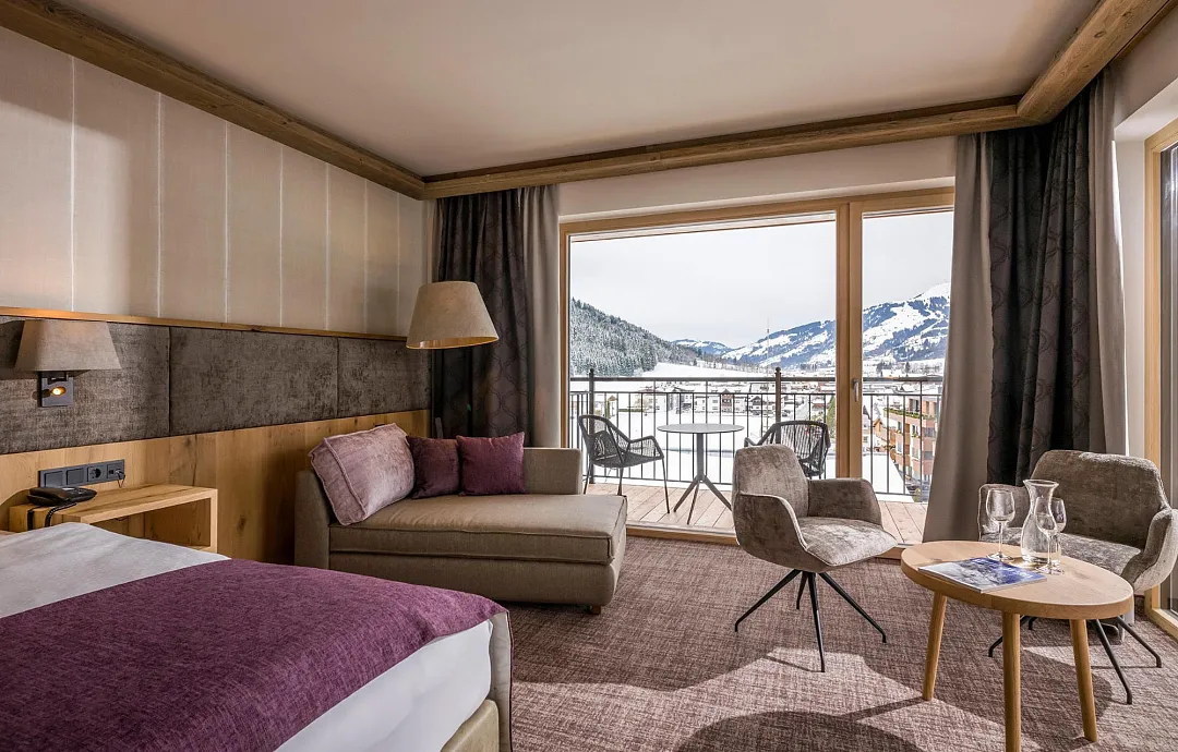 hotel_zentral_kirchberg_suite_505_hohe_salve_1.jpg