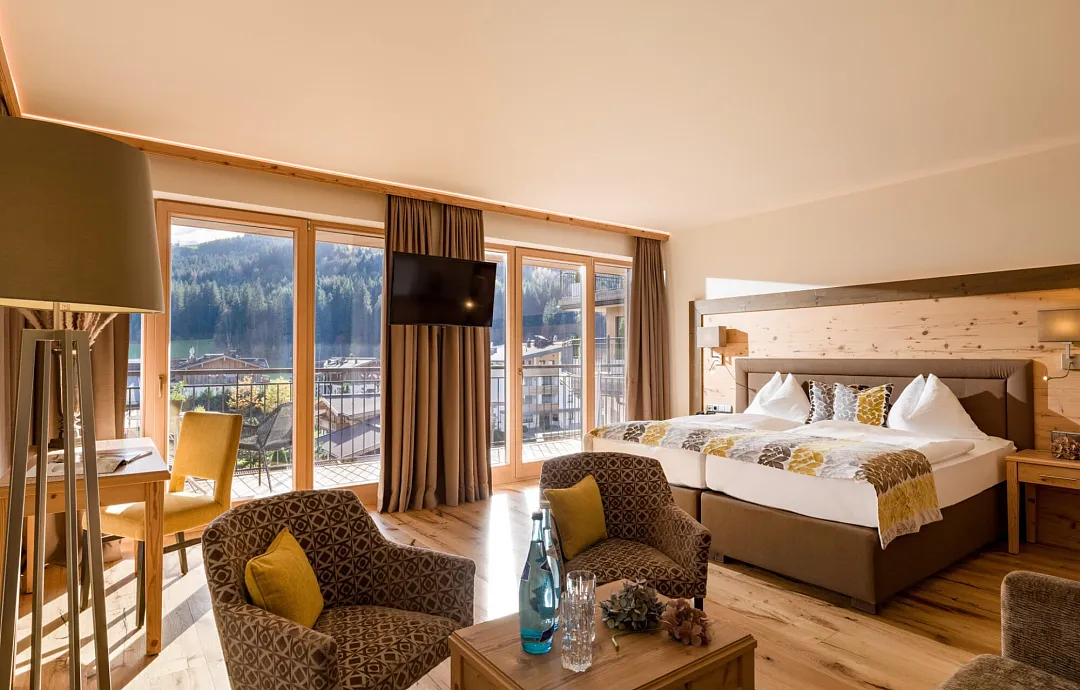 hotel_zentral_stoecklfeld_7_kirchberg_10_2024_suite_411_maierl_2.jpg