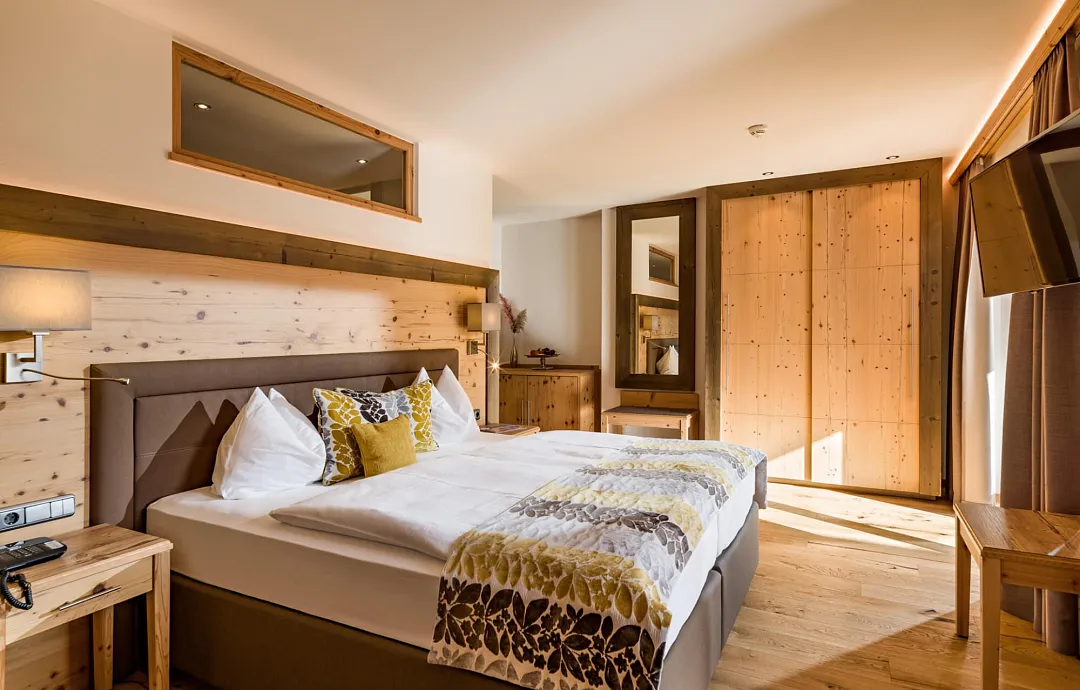 hotel_zentral_stoecklfeld_7_kirchberg_10_2024_suite_422_fleckalm_2.jpg
